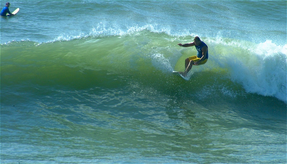 (25) Dscf0037 (misc bob hall surfers).jpg   (950x544)   245 Kb                                    Click to display next picture